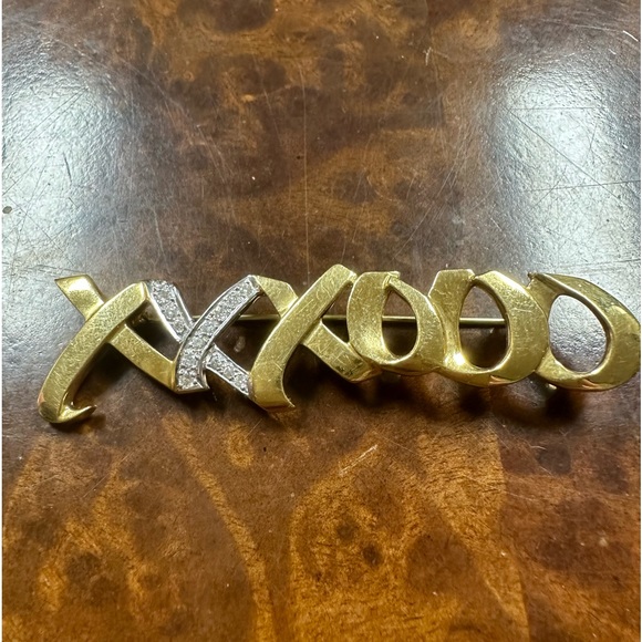 Tiffany & Co. Jewelry - Authentic Tiffany & Co. Paloma Picasso  Brooch XXXOOO